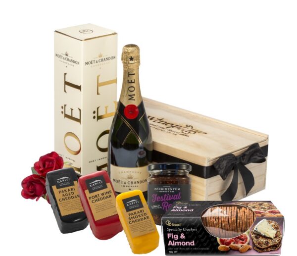 Moet & Cheese