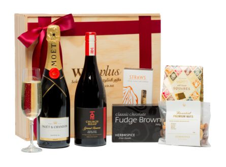 Moet & Pinot Deluxe Gift